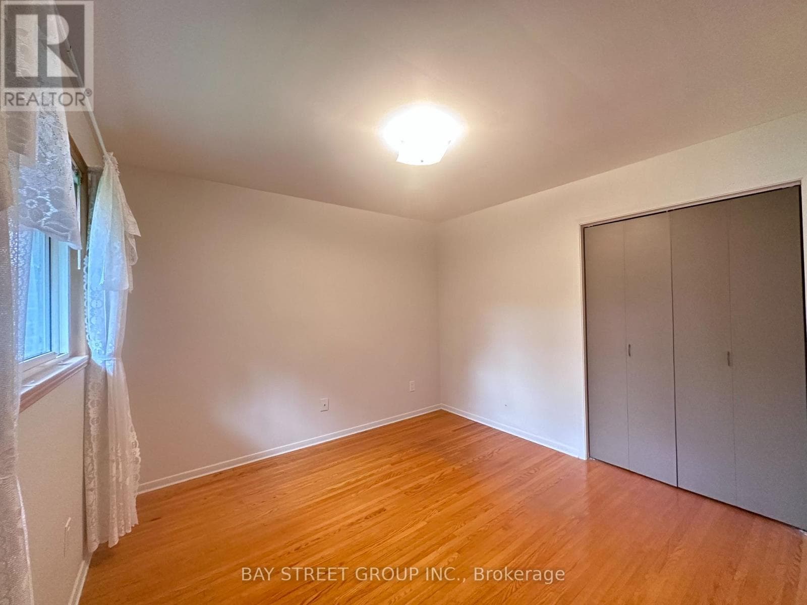 Single Family at 180 Rose Street, Barrie (Wellington), Ontario - Photo 10 - RE/MAX Garden City Realty
