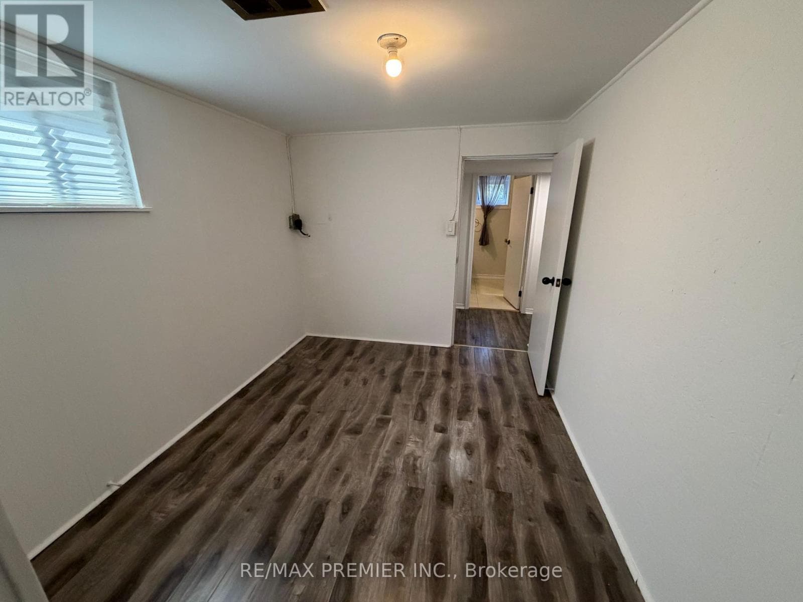 Single Family at BSMT- 404 Rustic Road, Toronto (Maple Leaf), Ontario - Photo 7 - RE/MAX Garden City Realty