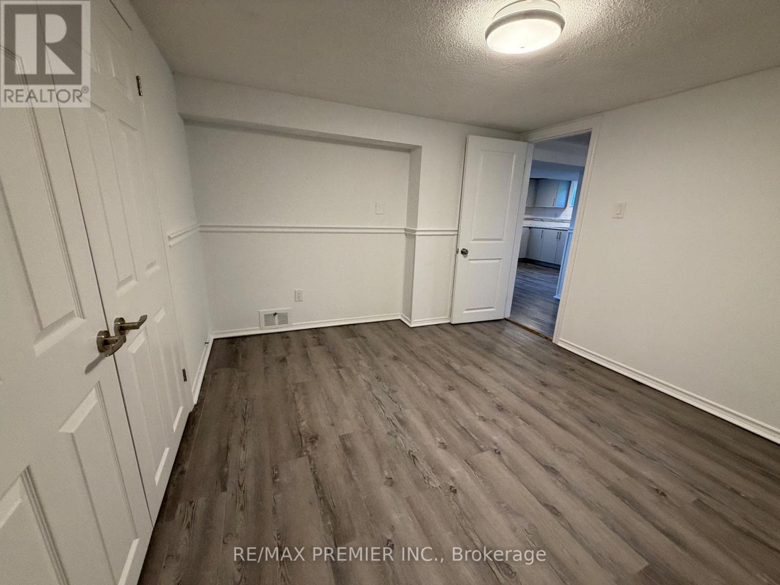 Single Family at BSMT- 404 Rustic Road, Toronto (Maple Leaf), Ontario - Photo 5 - RE/MAX Garden City Realty