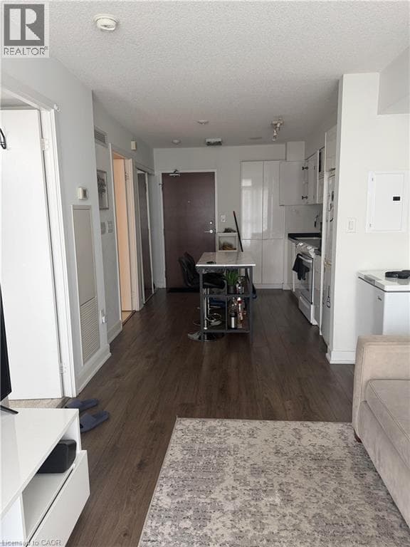 Single Family at 2203- 15 ICEBOAT Terrace, Toronto, Ontario - Photo 8 - RE/MAX Garden City Realty