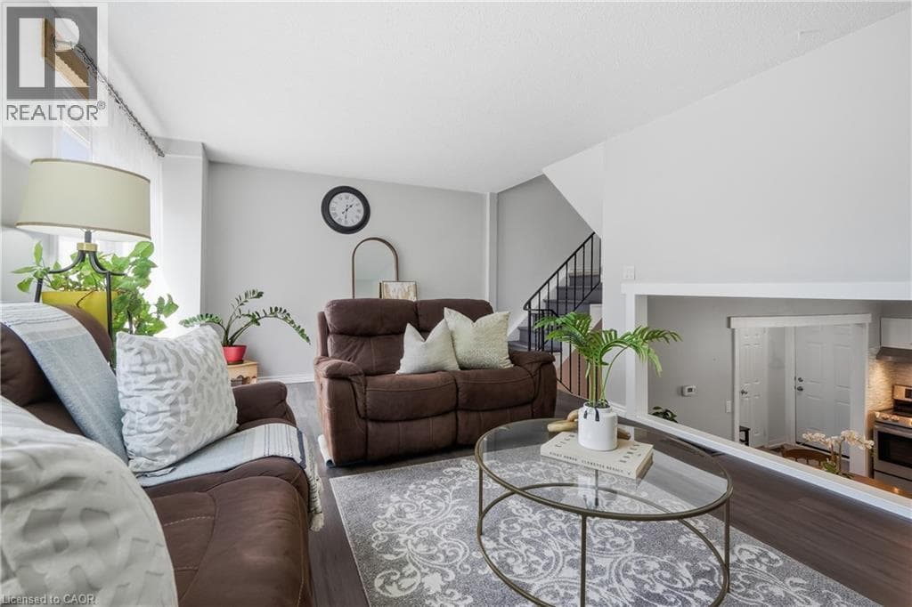 Single Family at 38- 7001 CASEY Street, Niagara Falls, Ontario - Photo 2 - RE/MAX Garden City Realty