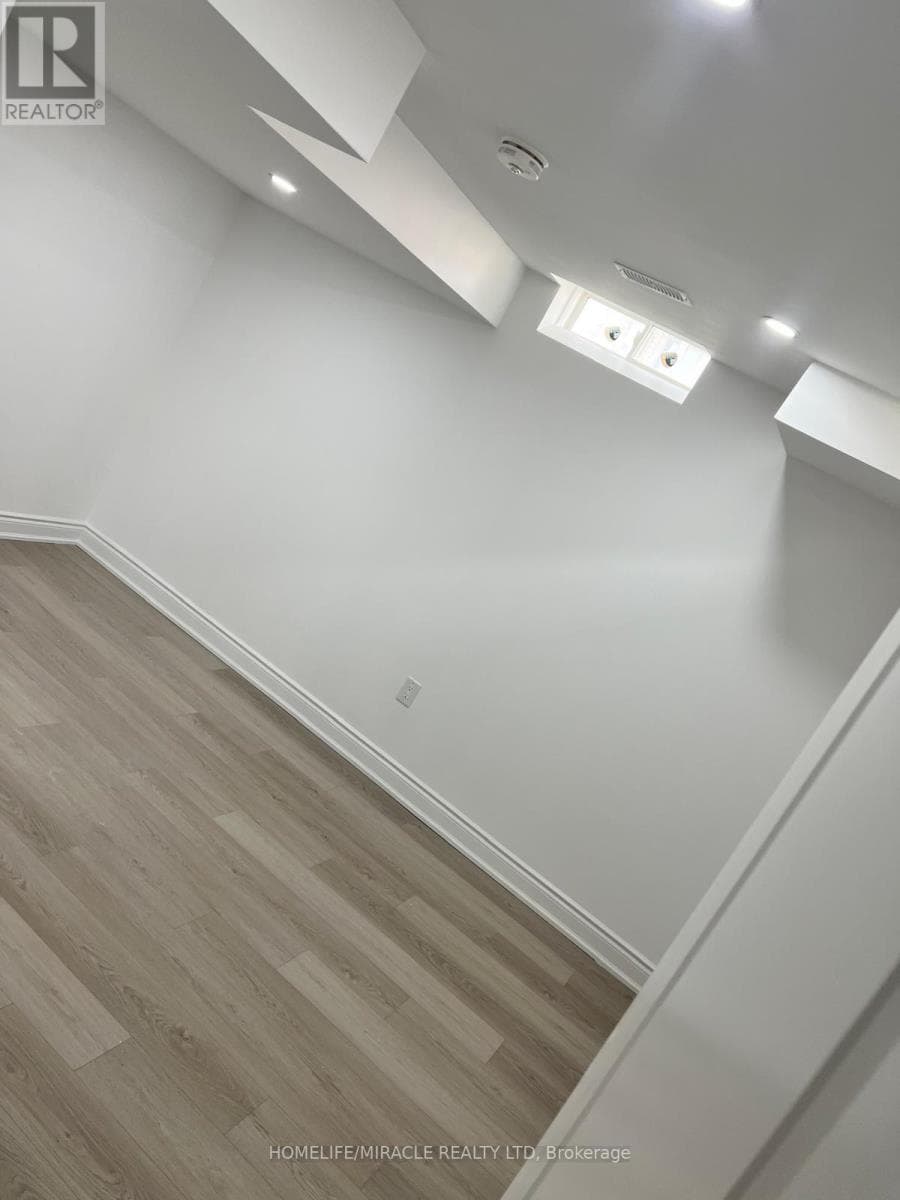 Single Family at 23 Aldenham Street, Brampton (Credit Valley), Ontario - Photo 2 - RE/MAX Garden City Realty