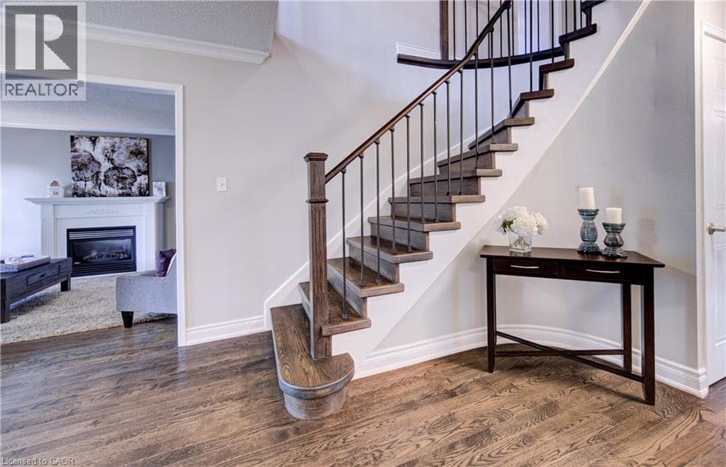 Single Family at 7 STOCK Court, Cambridge, Ontario - Photo 6 - RE/MAX Garden City Realty