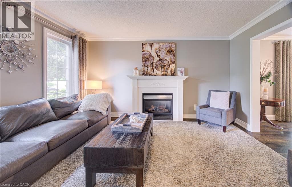 Single Family at 7 STOCK Court, Cambridge, Ontario - Photo 7 - RE/MAX Garden City Realty