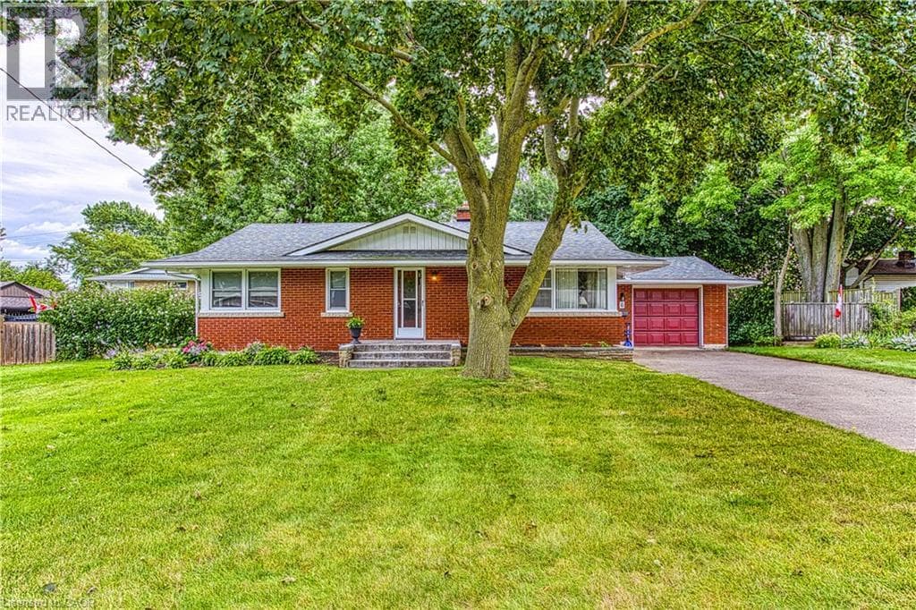 Single Family at 6 CHERRYWOOD Avenue, Grimsby, Ontario - Photo 2 - RE/MAX Garden City Realty