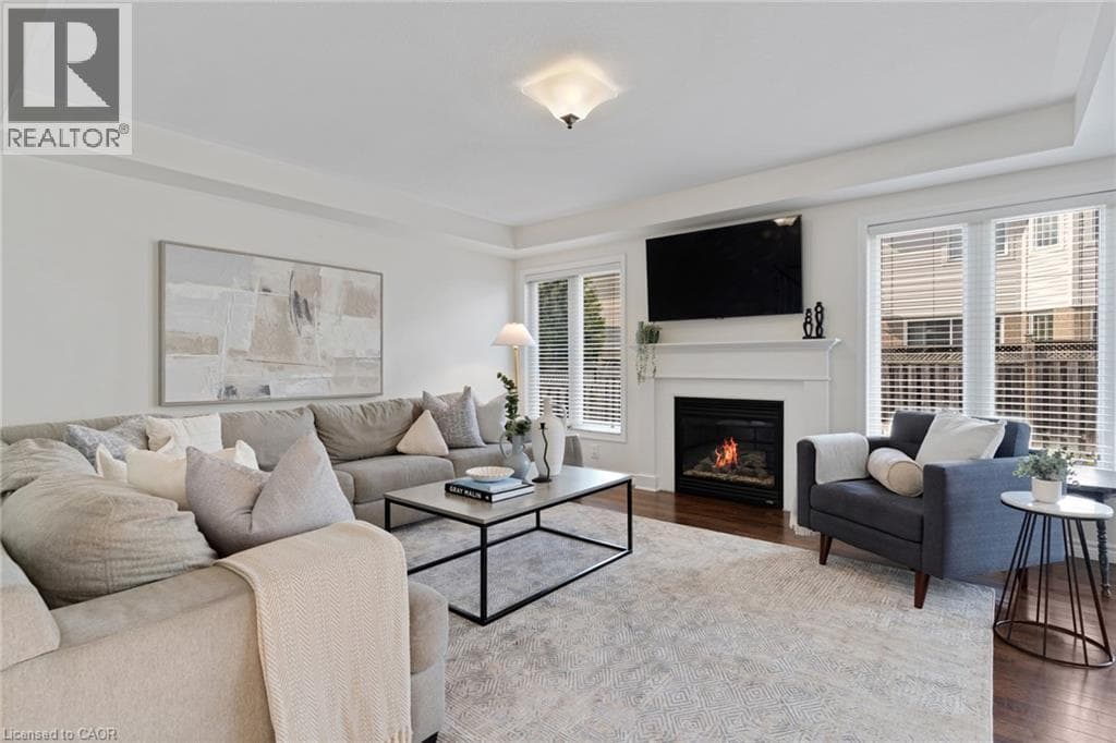 Single Family at 32 CHASE Crescent, Cambridge, Ontario - Photo 9 - RE/MAX Garden City Realty
