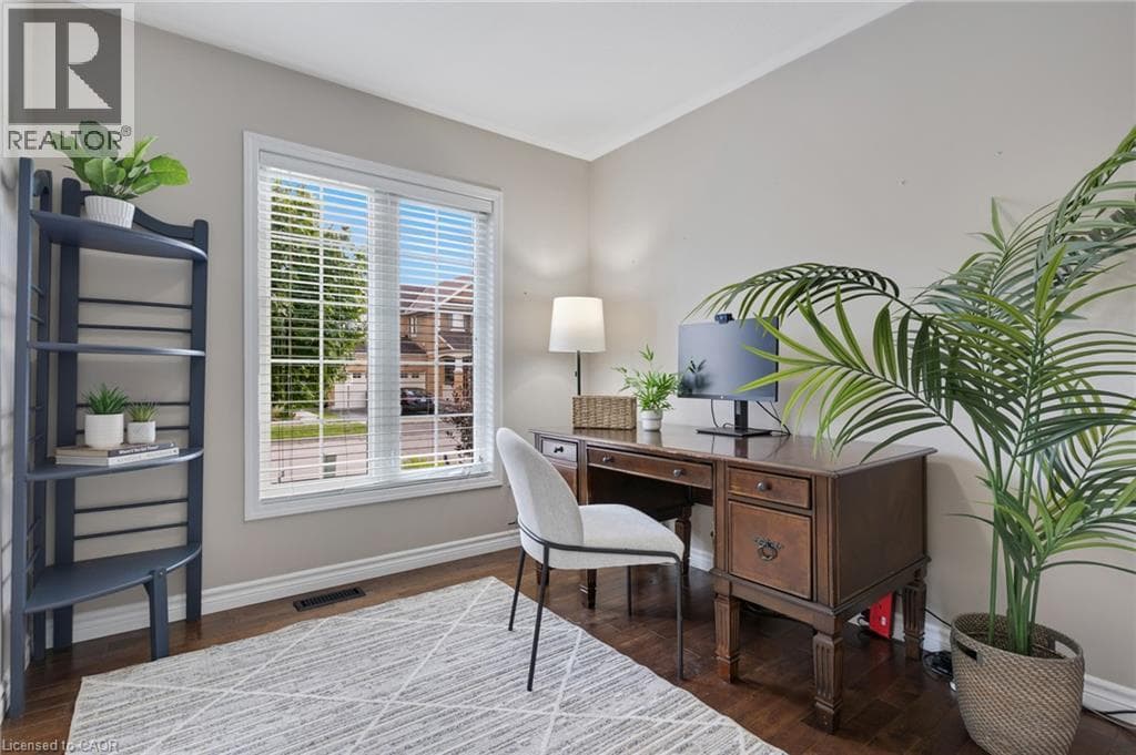Single Family at 32 CHASE Crescent, Cambridge, Ontario - Photo 6 - RE/MAX Garden City Realty