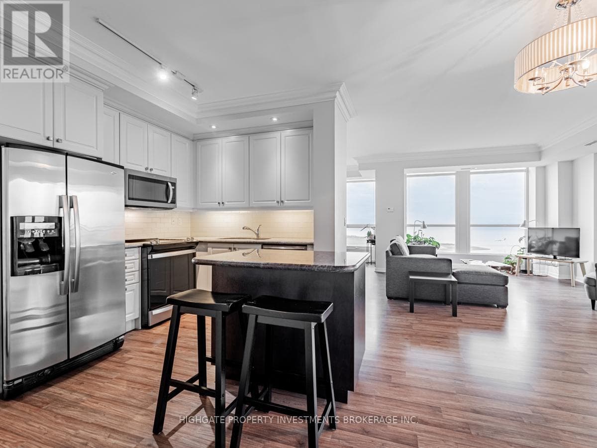 Single Family at 2506- 628 Fleet Street, Toronto (Niagara), Ontario - Photo 9 - RE/MAX Garden City Realty