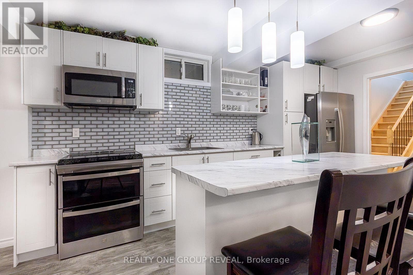 Single Family at Lower- 524 Simcoe Street, Oshawa (Central), Ontario - Photo 4 - RE/MAX Garden City Realty