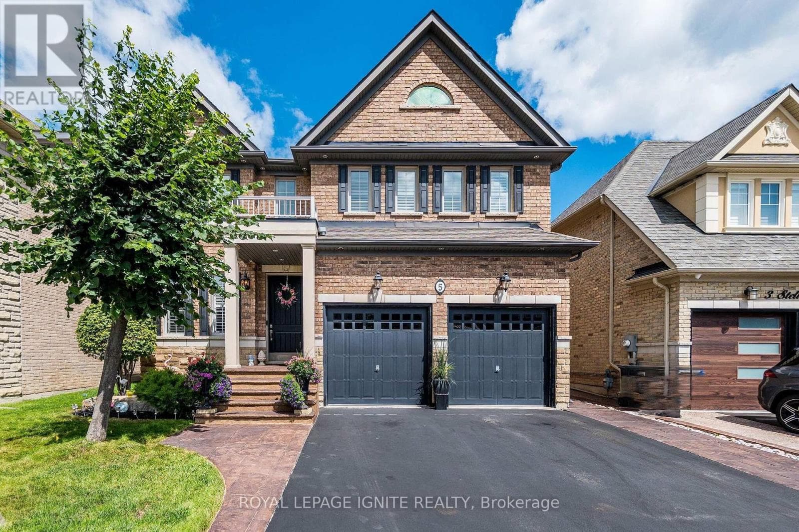 5 Stellar Avenue