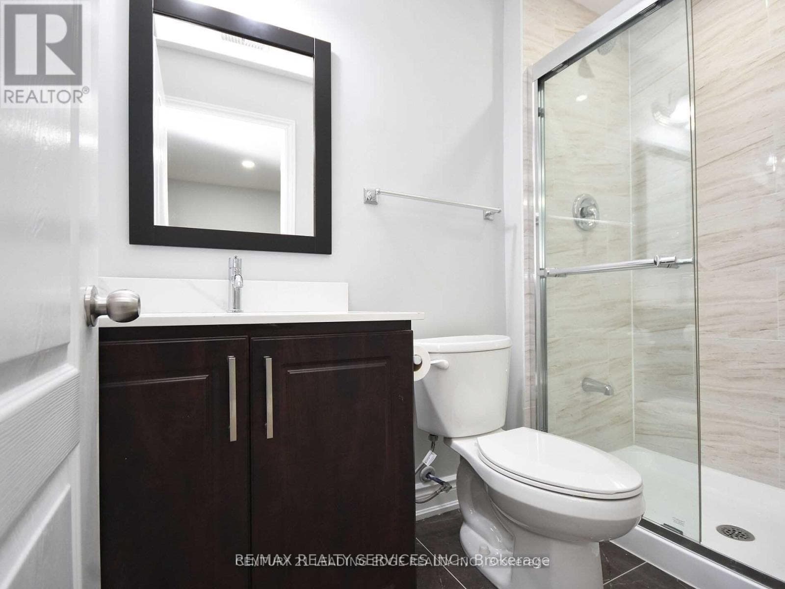 Single Family at 13 Frampton Road, Brampton (Northwest Brampton), Ontario - Photo 10 - RE/MAX Garden City Realty