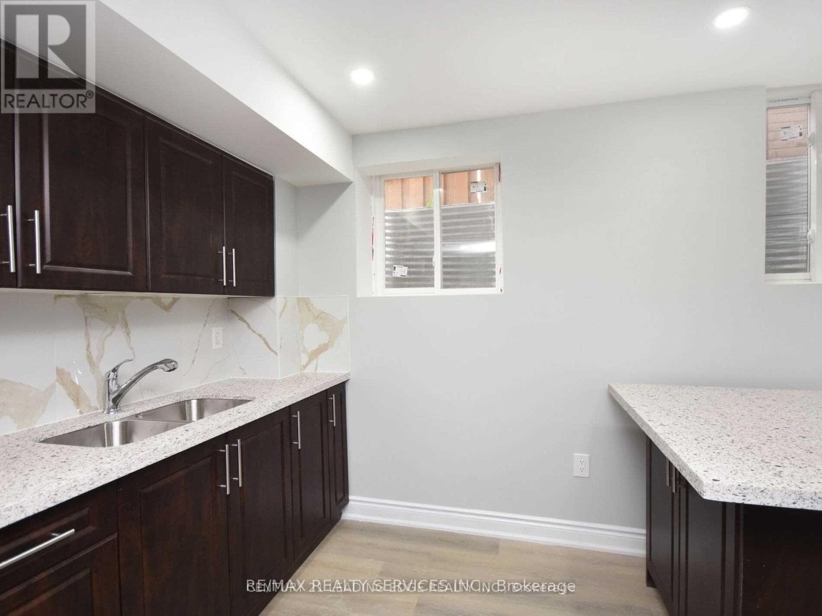 Single Family at 13 Frampton Road, Brampton (Northwest Brampton), Ontario - Photo 4 - RE/MAX Garden City Realty