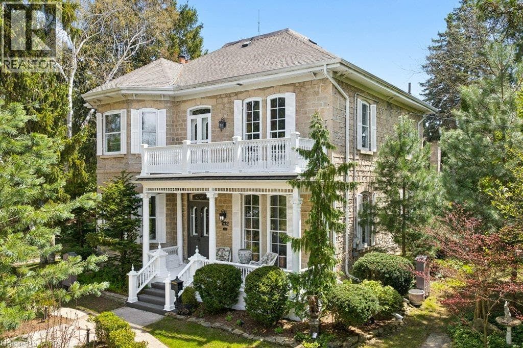 212 QUEEN ST E Street