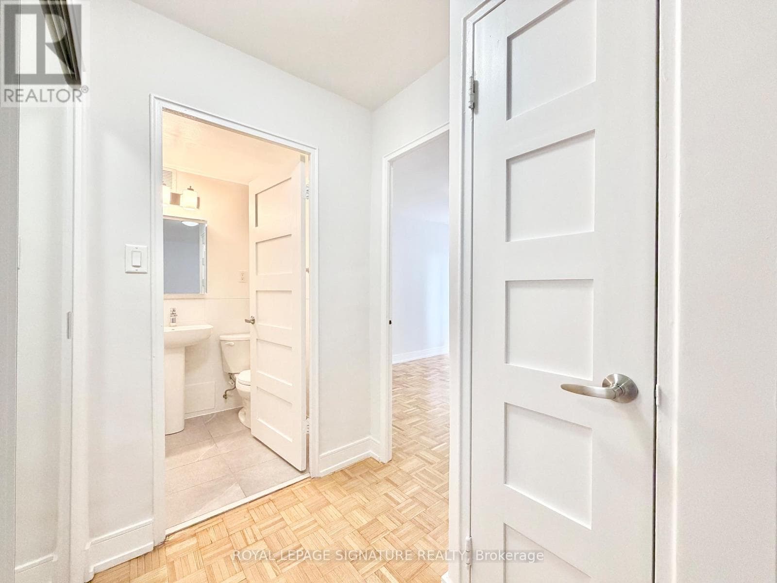 Single Family at 307- 95 Lawton Boulevard, Toronto (Yonge-St. Clair), Ontario - Photo 9 - RE/MAX Garden City Realty