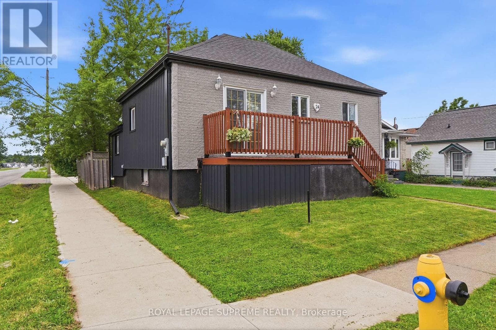24 Alexandra Boulevard