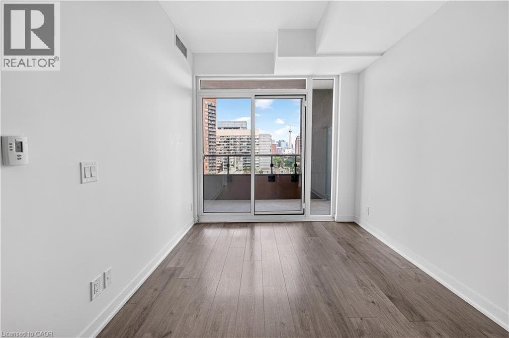 Single Family at 609- 285 DUFFERIN ST W/S Street, Toronto, Ontario - Photo 8 - RE/MAX Garden City Realty