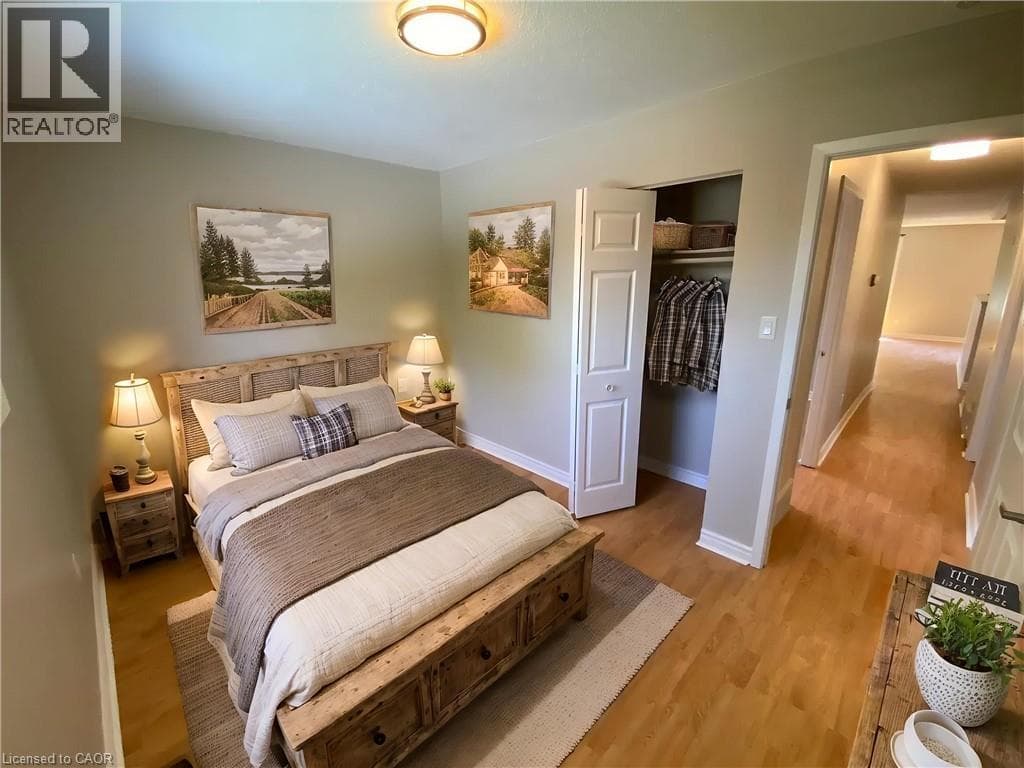 Single Family at 92 LEASIDE Drive, Welland, Ontario - Photo 7 - RE/MAX Garden City Realty