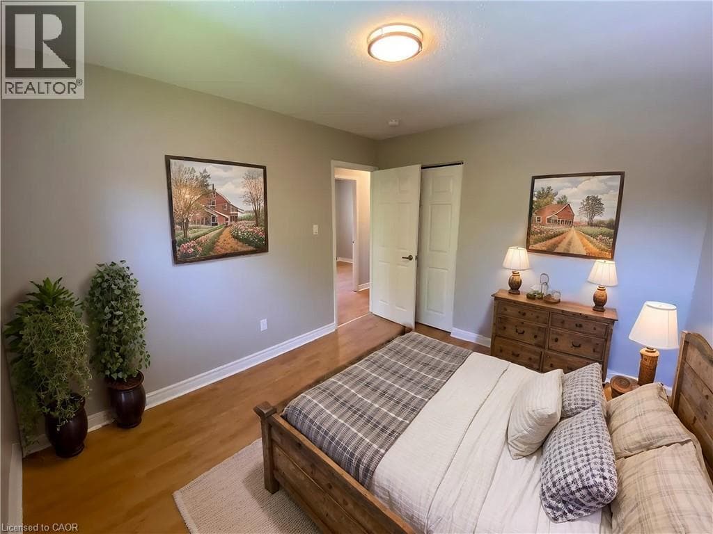 Single Family at 92 LEASIDE Drive, Welland, Ontario - Photo 6 - RE/MAX Garden City Realty