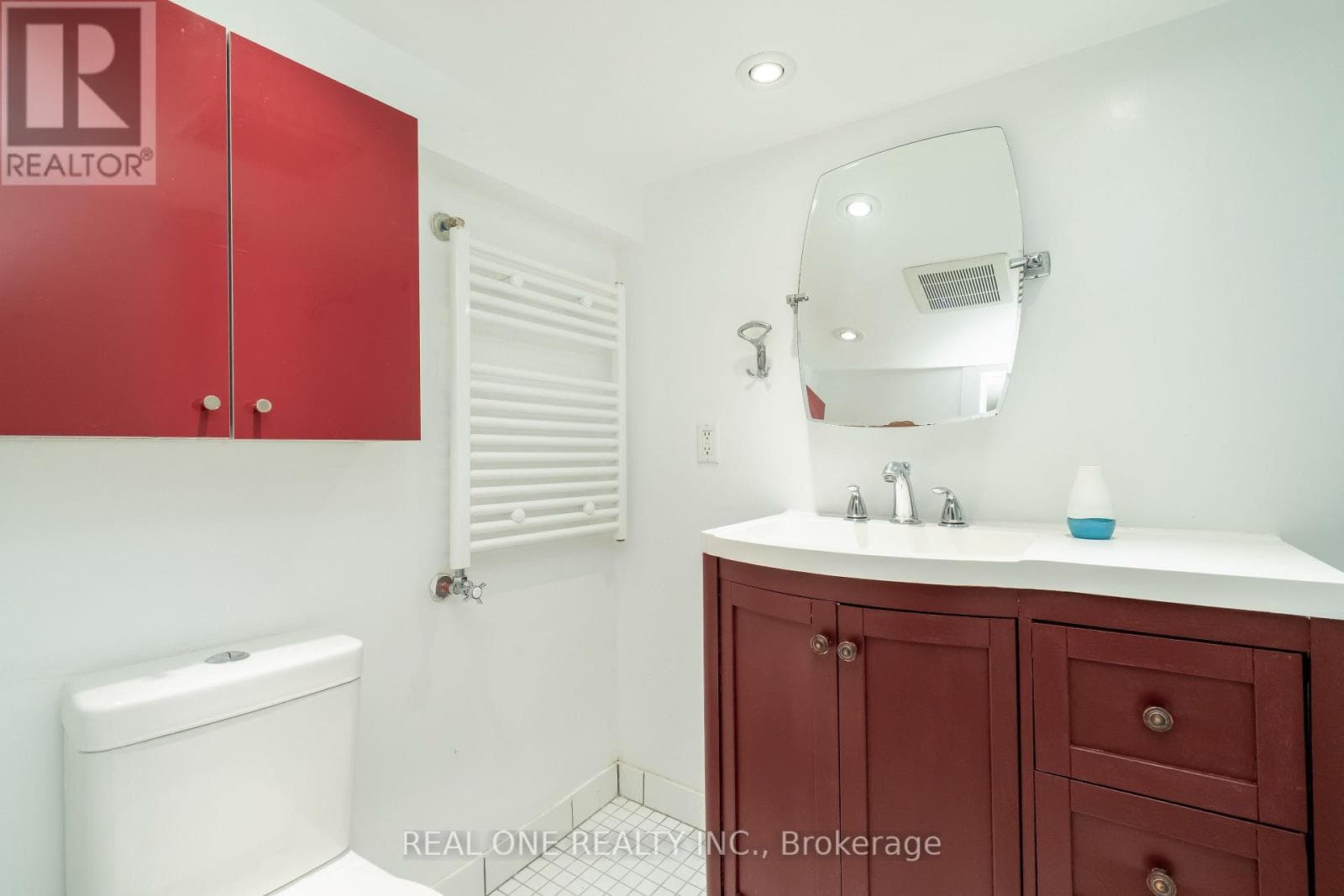 Single Family at , , ON - Photo 6 - RE/MAX Garden City Realty