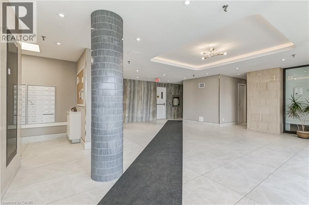 Single Family at 804- 3845 LAKESHORE Boulevard, Toronto, Ontario - Photo 7 - RE/MAX Garden City Realty