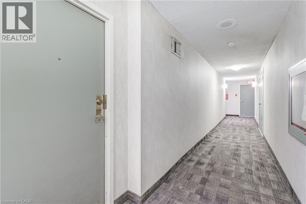 Single Family at 804- 3845 LAKESHORE Boulevard, Toronto, Ontario - Photo 8 - RE/MAX Garden City Realty