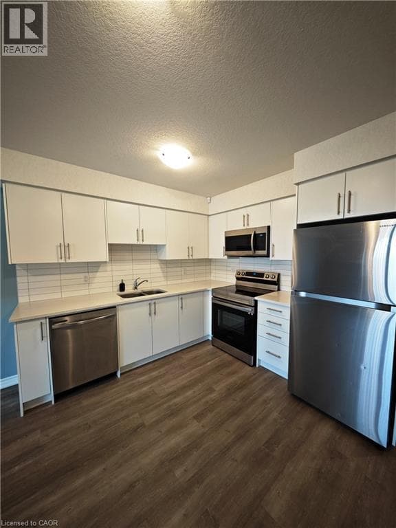 Single Family at 243 CHAPEL HILL Drive, Kitchener, Ontario - Photo 6 - RE/MAX Garden City Realty