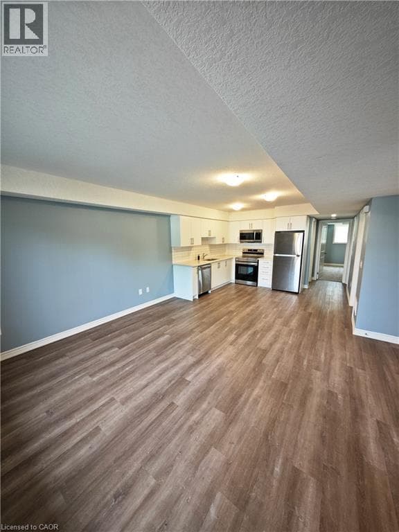 Single Family at 243 CHAPEL HILL Drive, Kitchener, Ontario - Photo 5 - RE/MAX Garden City Realty