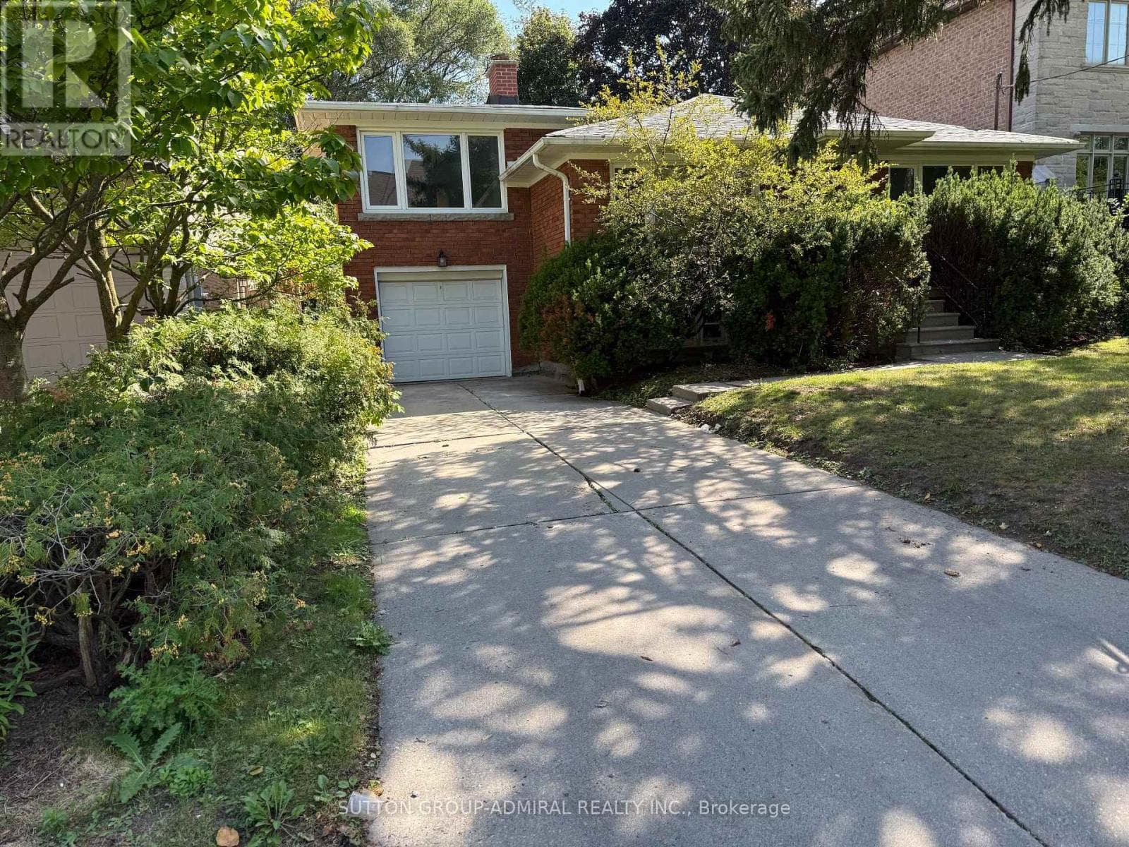 Single Family at 119 Caribou Road, Toronto (Bedford Park-Nortown), Ontario - Photo 7 - RE/MAX Garden City Realty