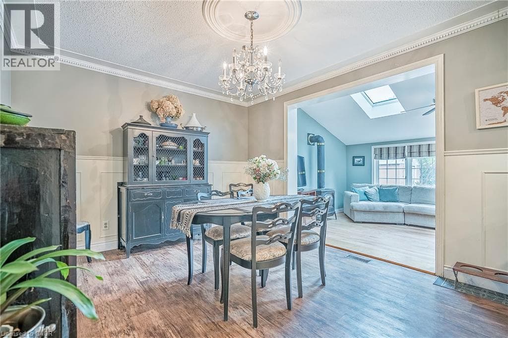 Single Family at 115 SOUTHWOOD Drive, Cambridge, Ontario - Photo 5 - RE/MAX Garden City Realty