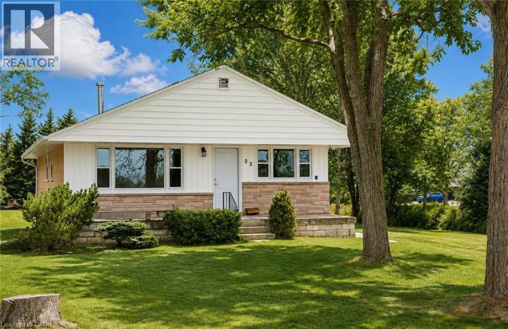 Single Family at 22 KELSON Avenue, Grimsby, Ontario - Photo 3 - RE/MAX Garden City Realty