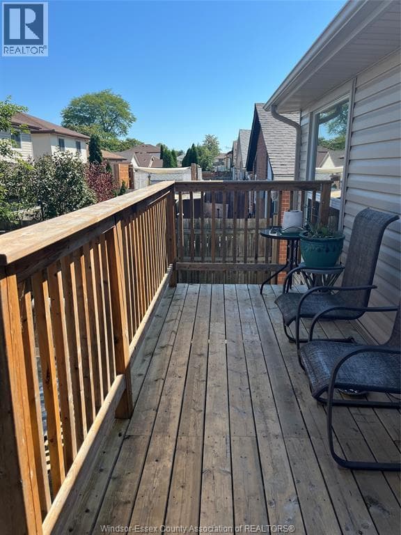 Single Family at 8260 GATESIDE Place, Windsor, Ontario - Photo 5 - RE/MAX Garden City Realty