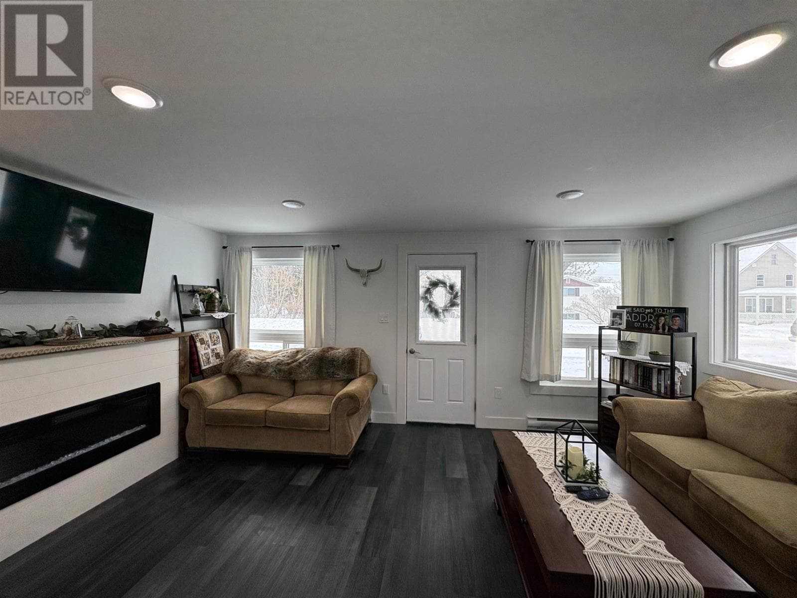Single Family at , Fort Frances, Ontario - Photo 4 - RE/MAX Garden City Realty