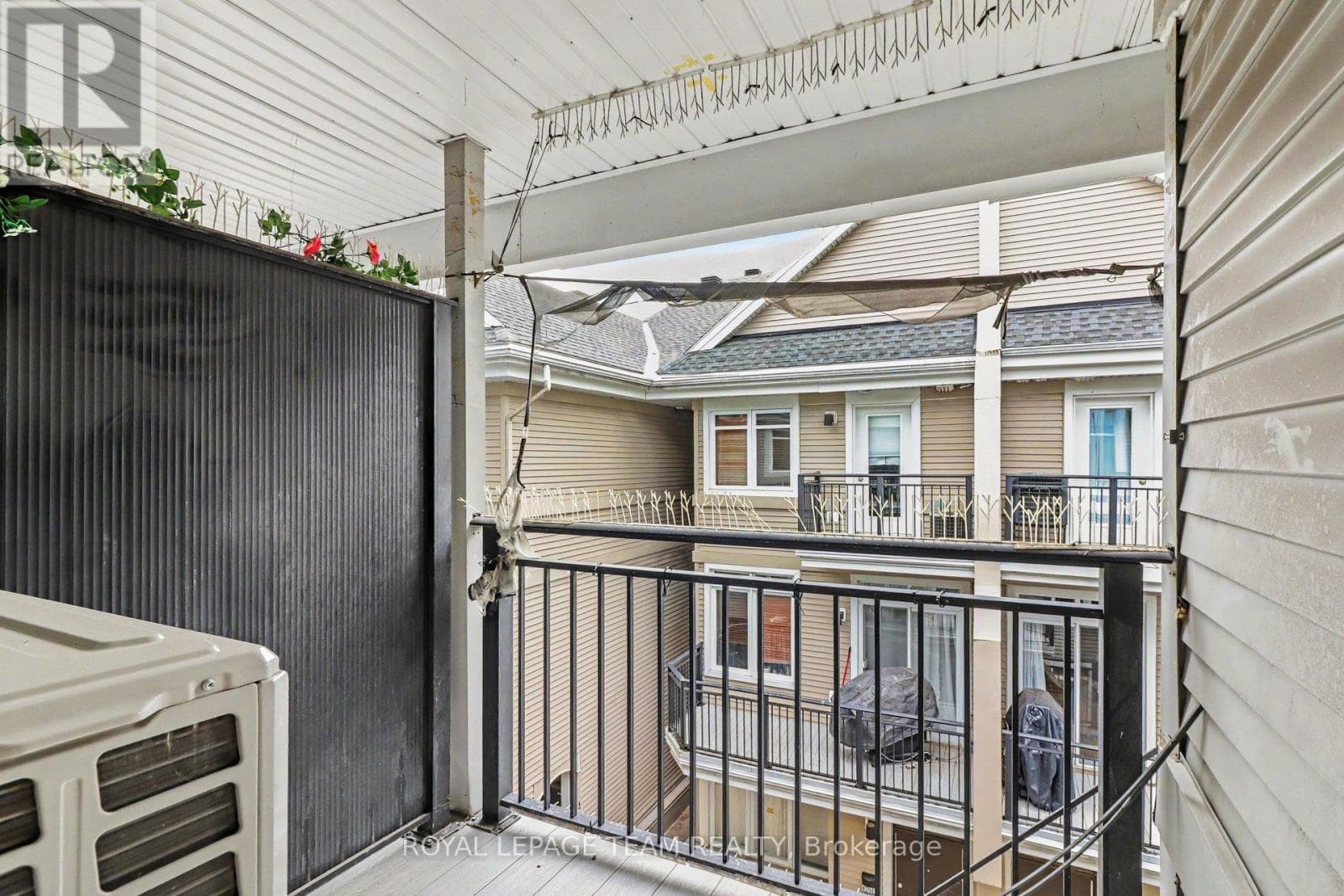 Single Family at C- 418 NEPEAN Street, Ottawa, Ontario - Photo 10 - RE/MAX Garden City Realty
