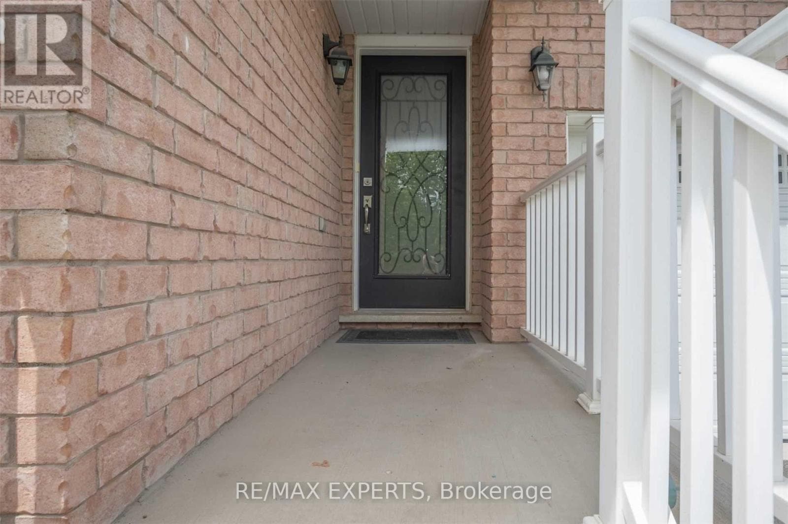 Single Family at 27 Mooney Trail, New Tecumseth (Alliston), Ontario - Photo 5 - RE/MAX Garden City Realty