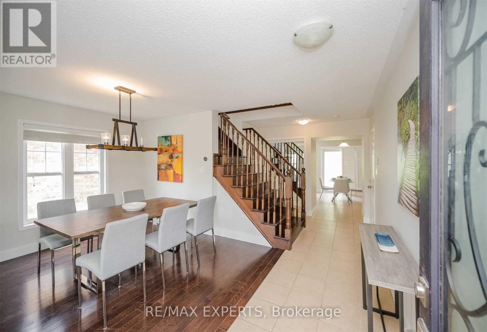 Single Family at 27 Mooney Trail, New Tecumseth (Alliston), Ontario - Photo 6 - RE/MAX Garden City Realty