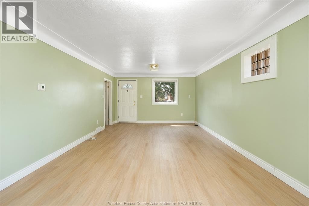 Single Family at 986 EASTLAWN, Windsor, Ontario - Photo 5 - RE/MAX Garden City Realty