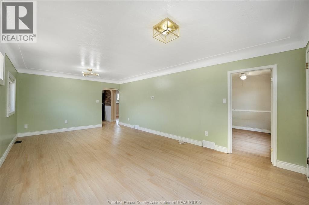 Single Family at 986 EASTLAWN, Windsor, Ontario - Photo 6 - RE/MAX Garden City Realty