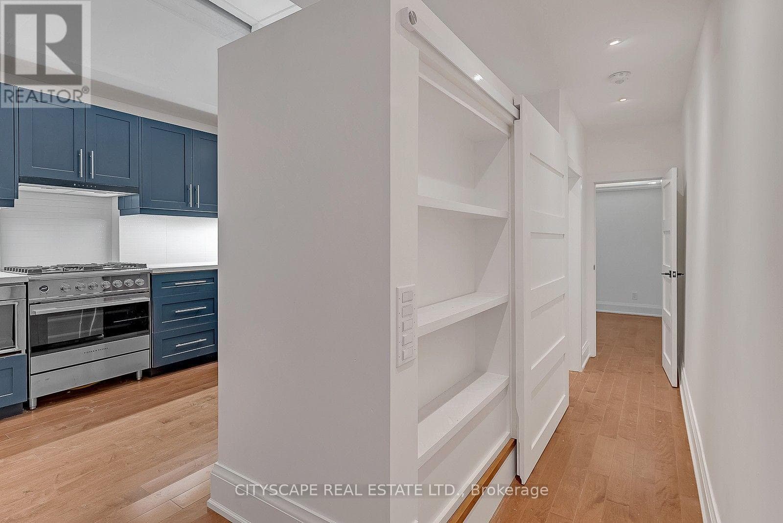 Single Family at #2 Upper- 180 Strachan Avenue, Toronto (Niagara), Ontario - Photo 10 - RE/MAX Garden City Realty