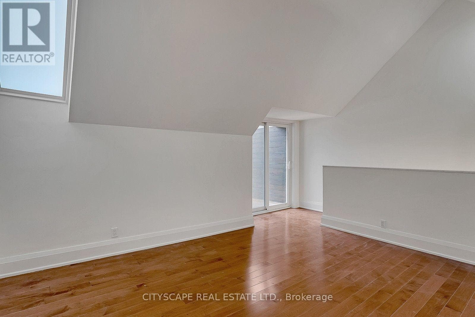 Single Family at #2 Upper- 180 Strachan Avenue, Toronto (Niagara), Ontario - Photo 4 - RE/MAX Garden City Realty