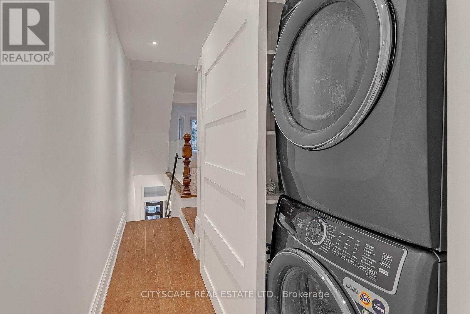 Single Family at #2 Upper- 180 Strachan Avenue, Toronto (Niagara), Ontario - Photo 8 - RE/MAX Garden City Realty