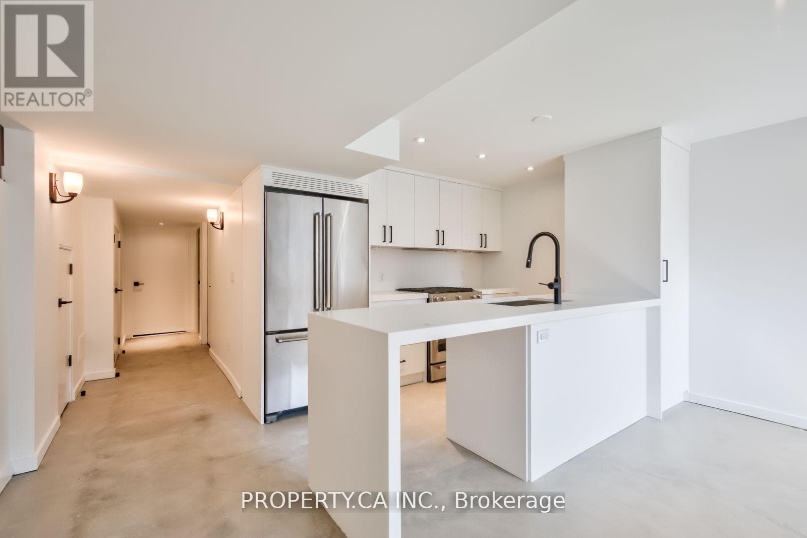 Single Family at Lower- 572 Palmerston Avenue, Toronto (Annex), Ontario - Photo 4 - RE/MAX Garden City Realty