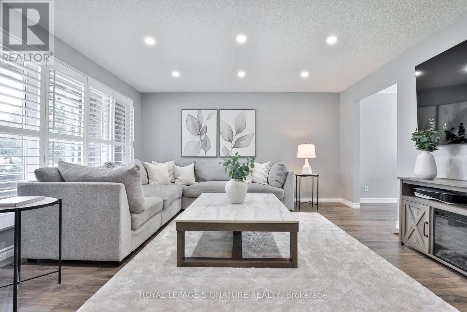 13 Smyth Crescent