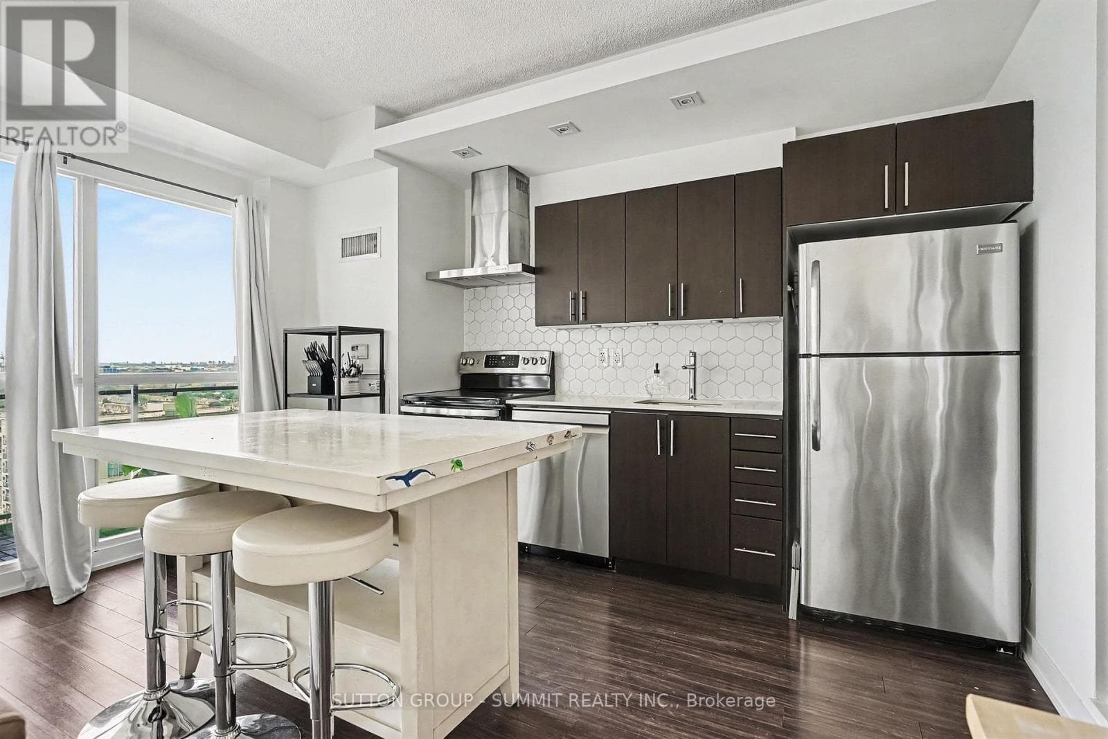 Single Family at 1931- 165 Legion Road, Toronto (Mimico), Ontario - Photo 7 - RE/MAX Garden City Realty