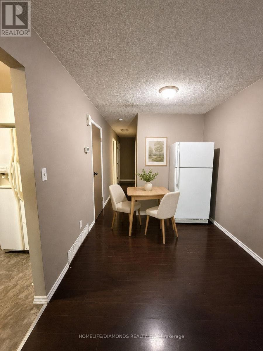 Single Family at MAIN- 120 NORTHGATE Drive, Welland (N. Welland), Ontario - Photo 4 - RE/MAX Garden City Realty