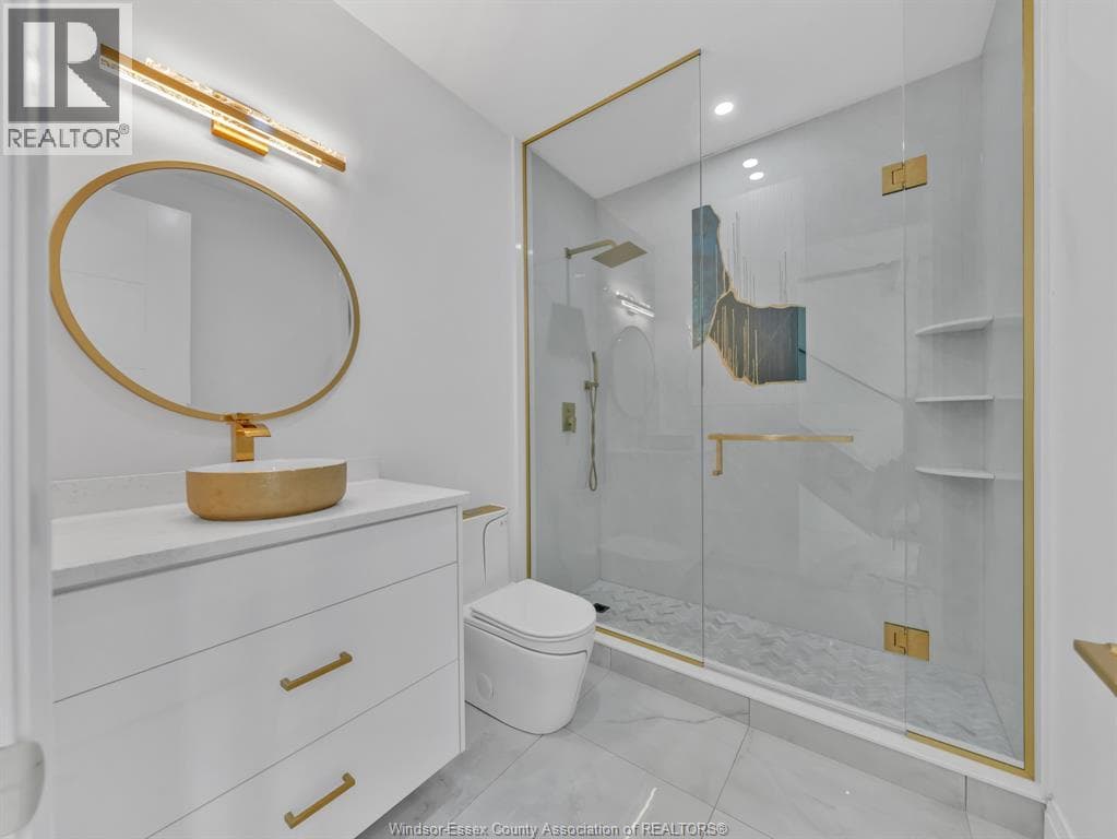 Single Family at 3672 SUTTON Avenue, Windsor, Ontario - Photo 3 - RE/MAX Garden City Realty