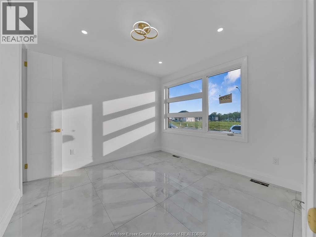 Single Family at 3672 SUTTON Avenue, Windsor, Ontario - Photo 5 - RE/MAX Garden City Realty