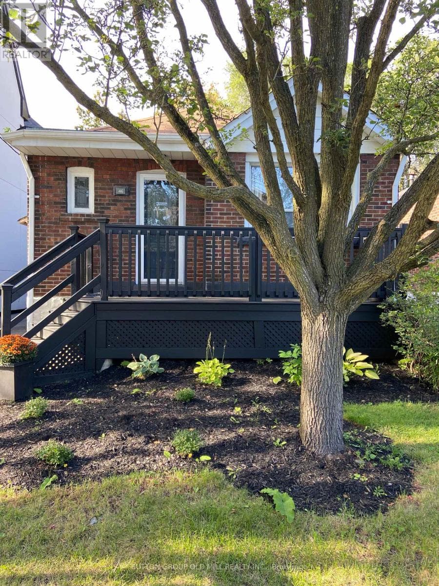 46 Richard Avenue