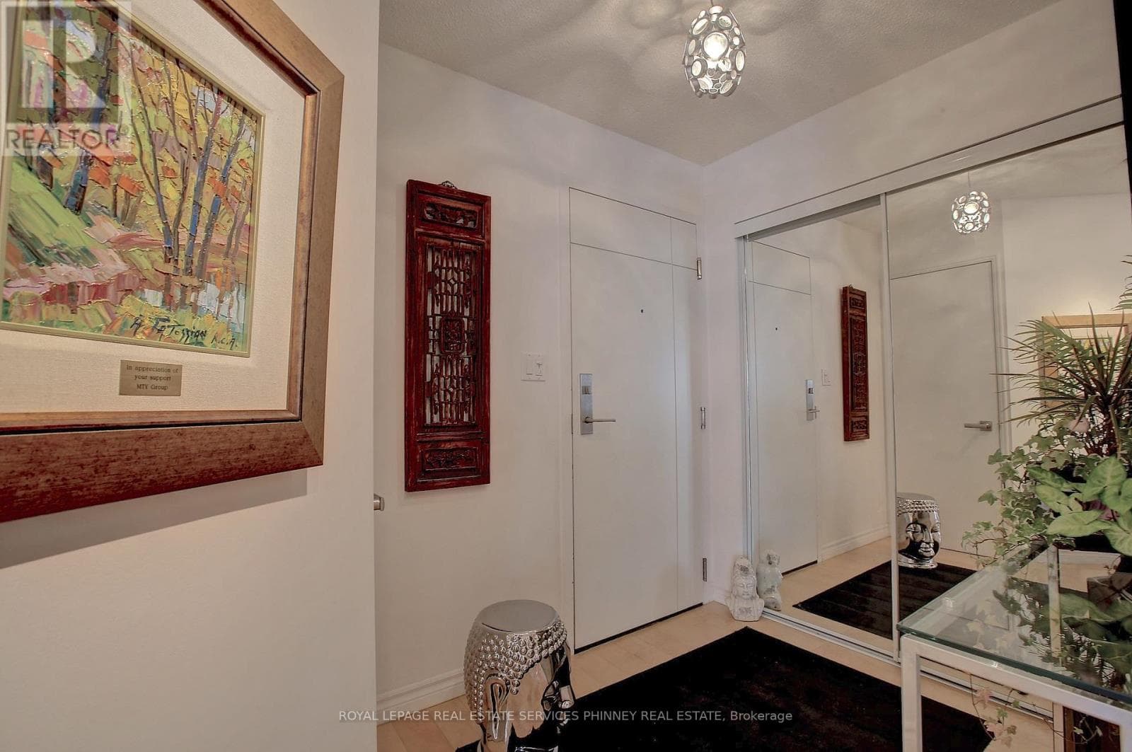 Single Family at 802- 2267 Lake Shore Boulevard, Toronto (Mimico), Ontario - Photo 3 - RE/MAX Garden City Realty