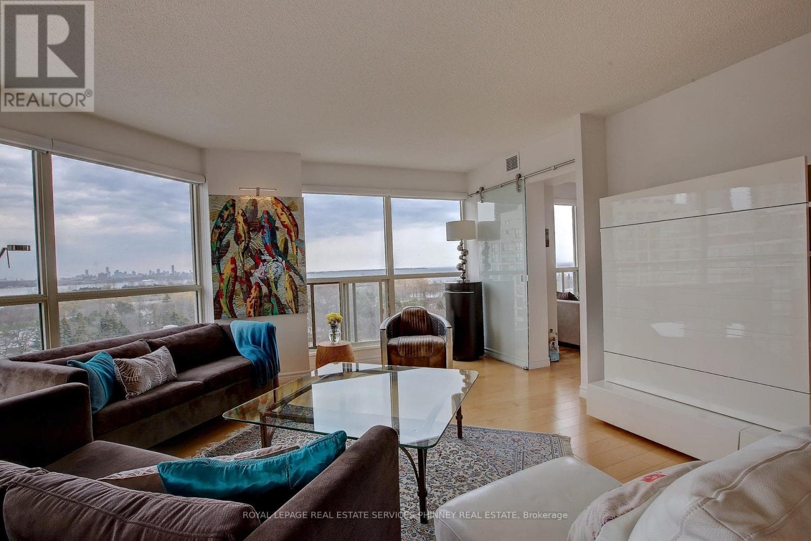 Single Family at 802- 2267 Lake Shore Boulevard, Toronto (Mimico), Ontario - Photo 5 - RE/MAX Garden City Realty