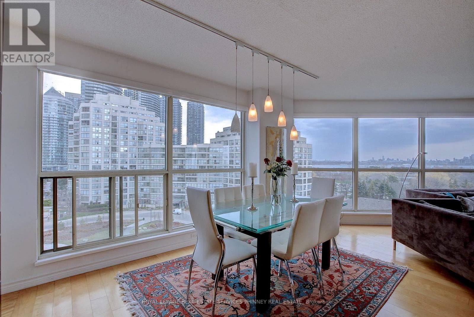 Single Family at 802- 2267 Lake Shore Boulevard, Toronto (Mimico), Ontario - Photo 6 - RE/MAX Garden City Realty